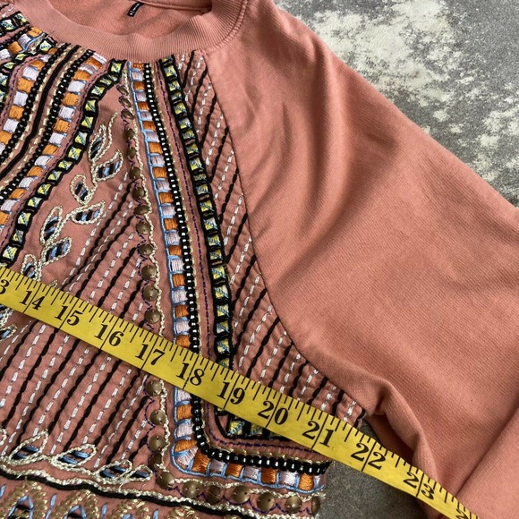 Anthropologie Akemi & Kin Rose Sequin Embellished Round Neck Knit Top Size M - Picture 6 of 12